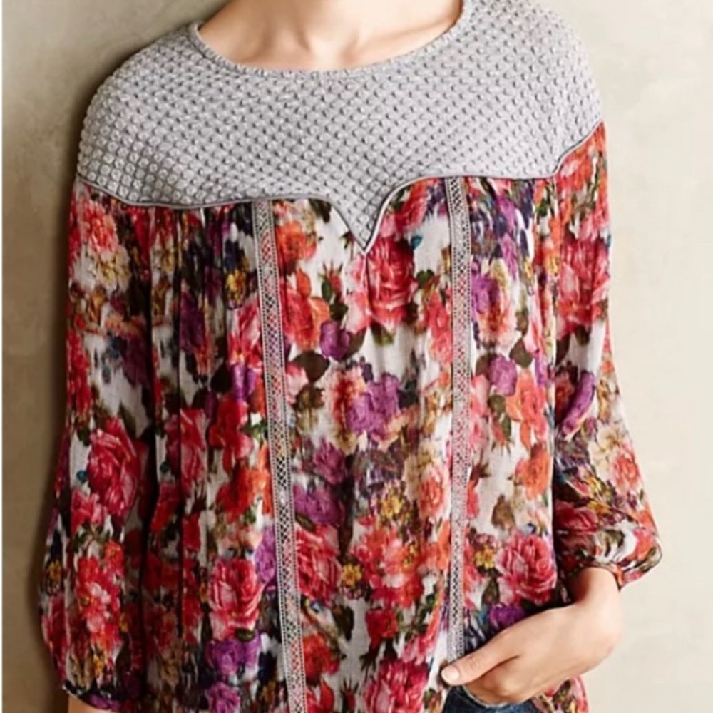 Anthropologie Weston The Odosia Blouse Gray with Floral Sz XS